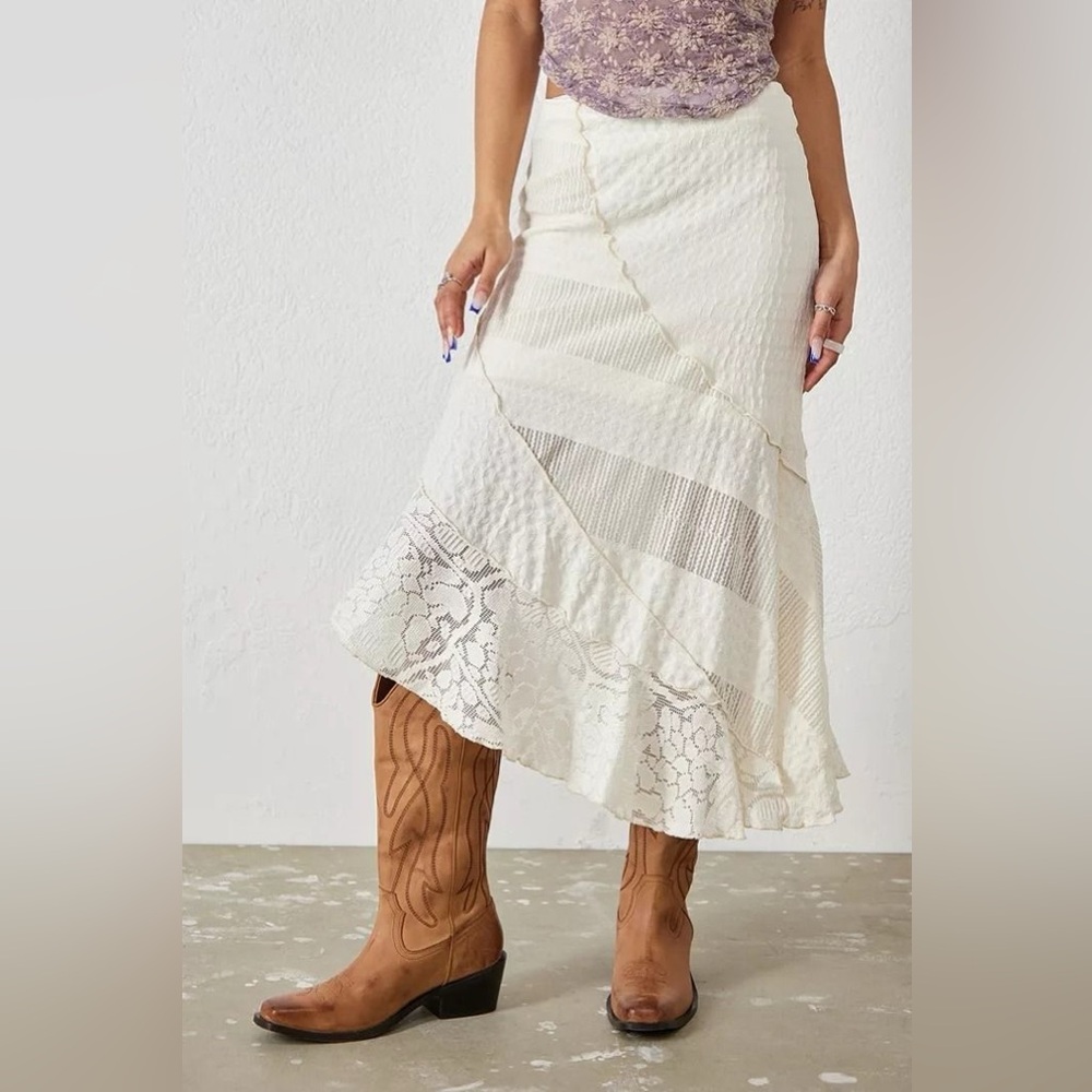 Urban Outfitters Cream Lace Skirt